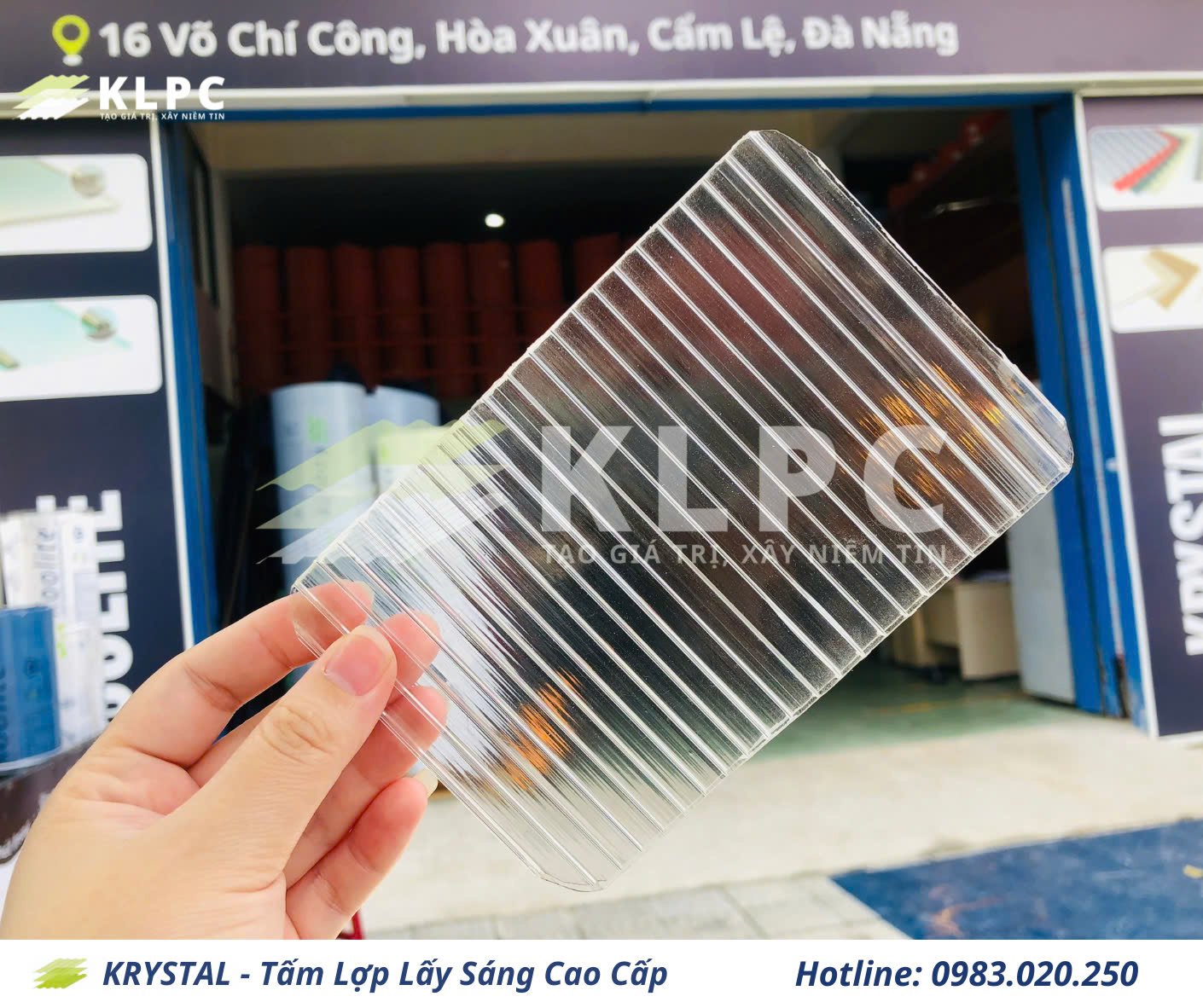 Tấm poly rỗng màu trắng trong - Công Ty TNHH Klcorp